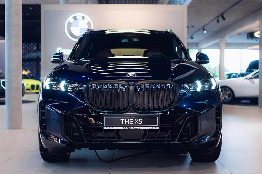 BMW X5 - wyprzedaż rocznika.