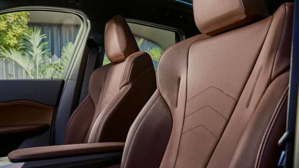 Aktywne fotele przednie.